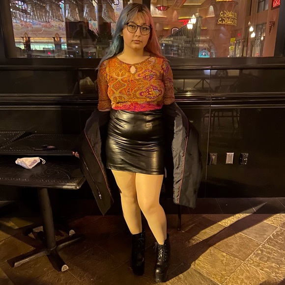 Meet your Posher, Lee - Picture 4 of 4